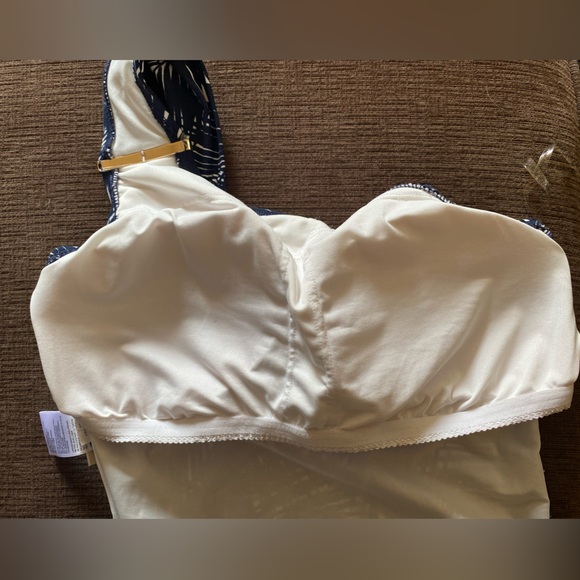 Michael Kors One Shoulder One Piece Swimsuit! - Picture 7 of 7